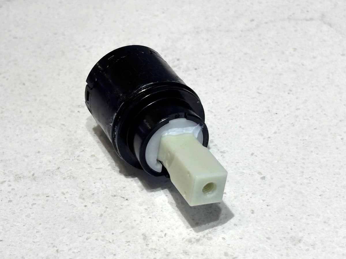 Lõi van TOTO HT9M04086V1