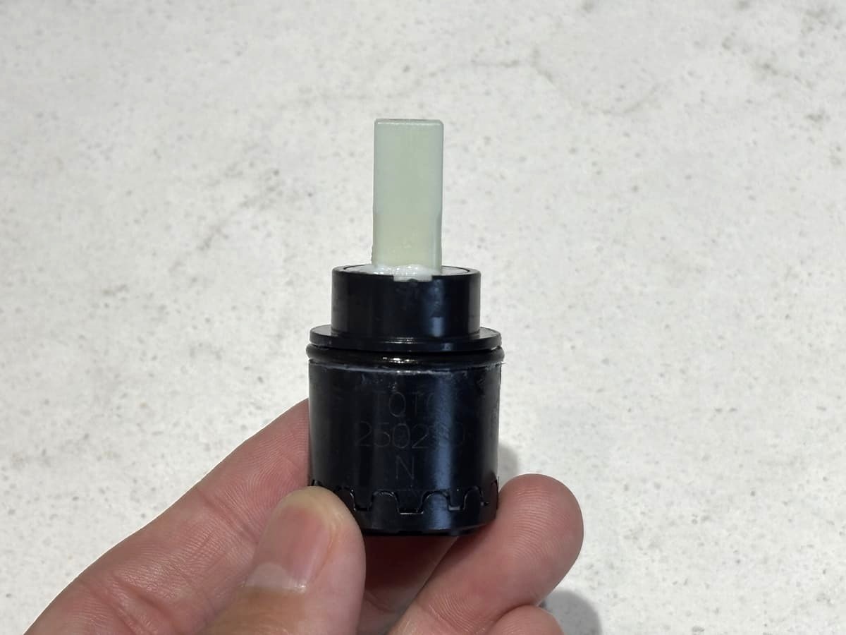 Lõi van TOTO HT9M04086V1