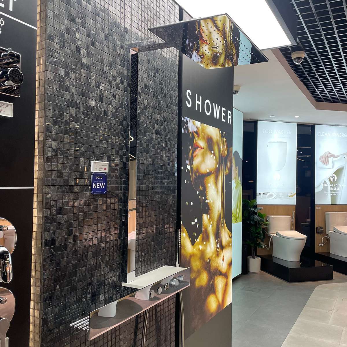 Bộ sen cây nhiệt độ TOTO TBW08407A dòng Z series kệ để đồ màu trắng