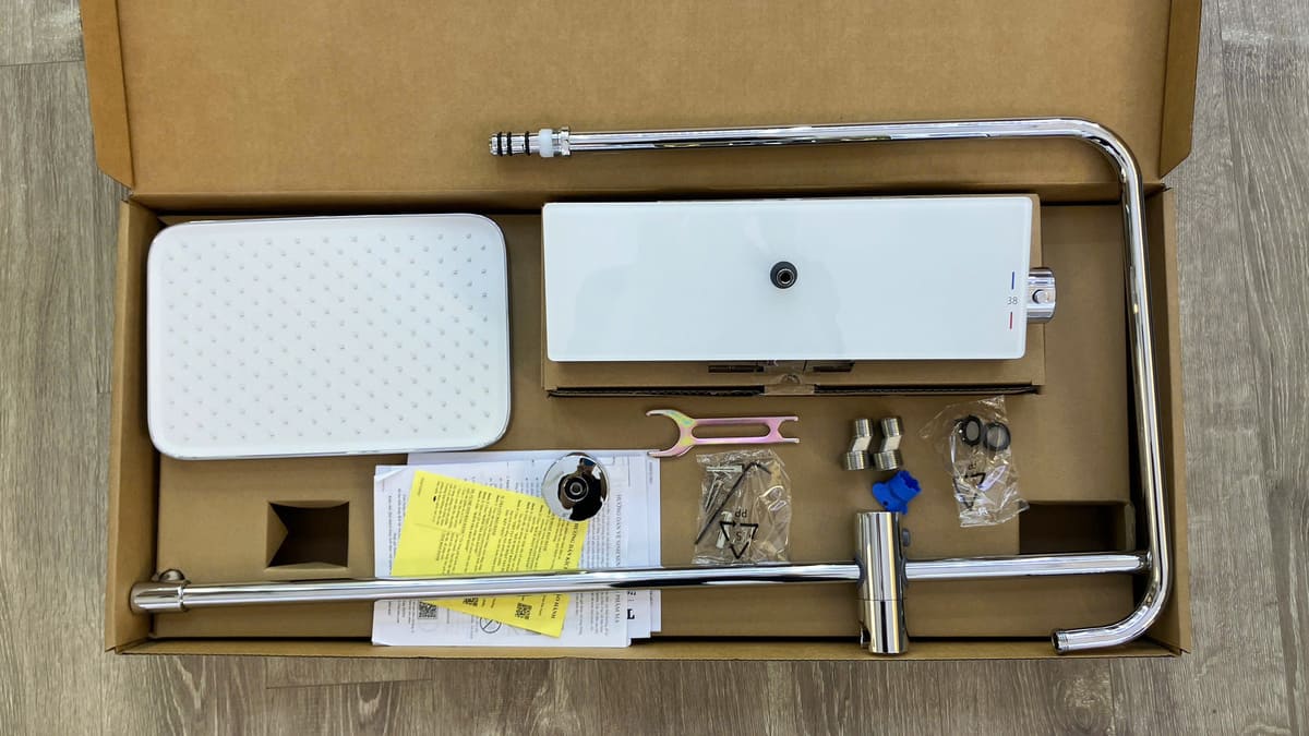 Sen cây nhiệt độ TOTO TBW12400V (kèm vòi xả bồn và kệ để đồ)