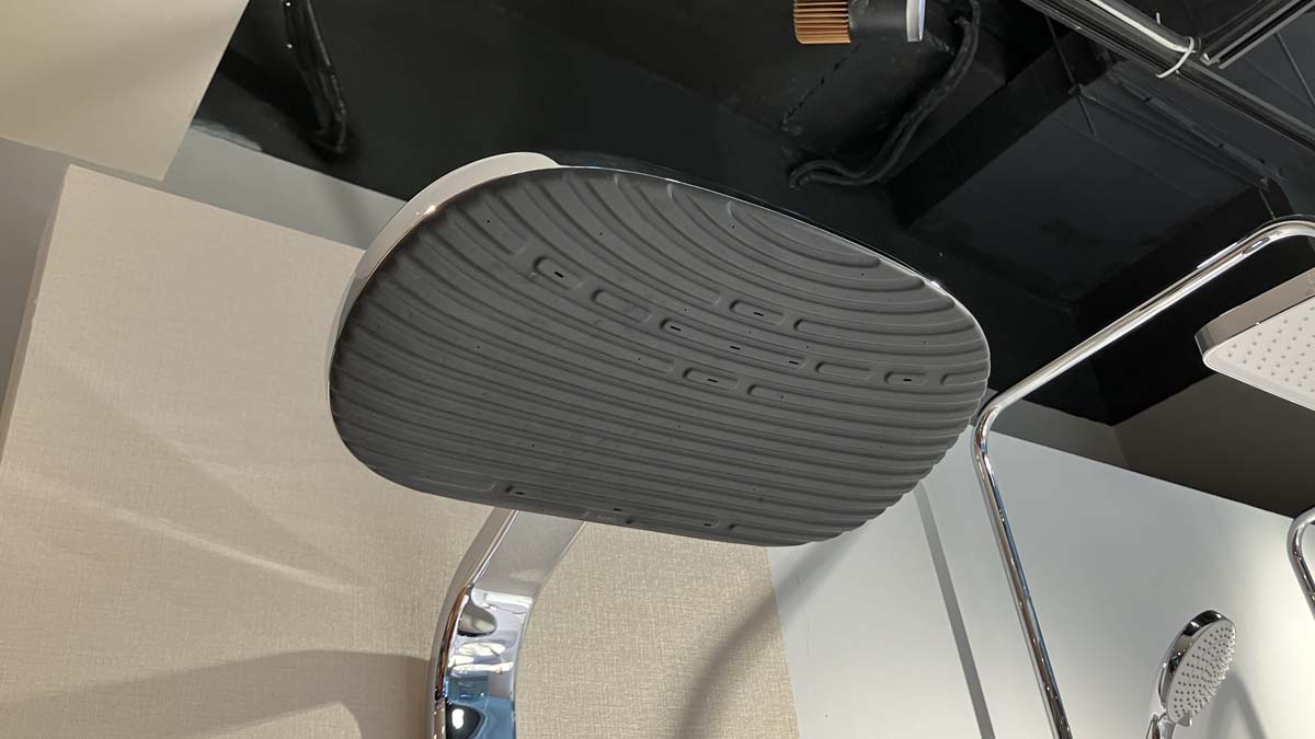 Sen cây nhiệt độ dòng G TOTO TBW14WC0A (kèm kệ để đồ)