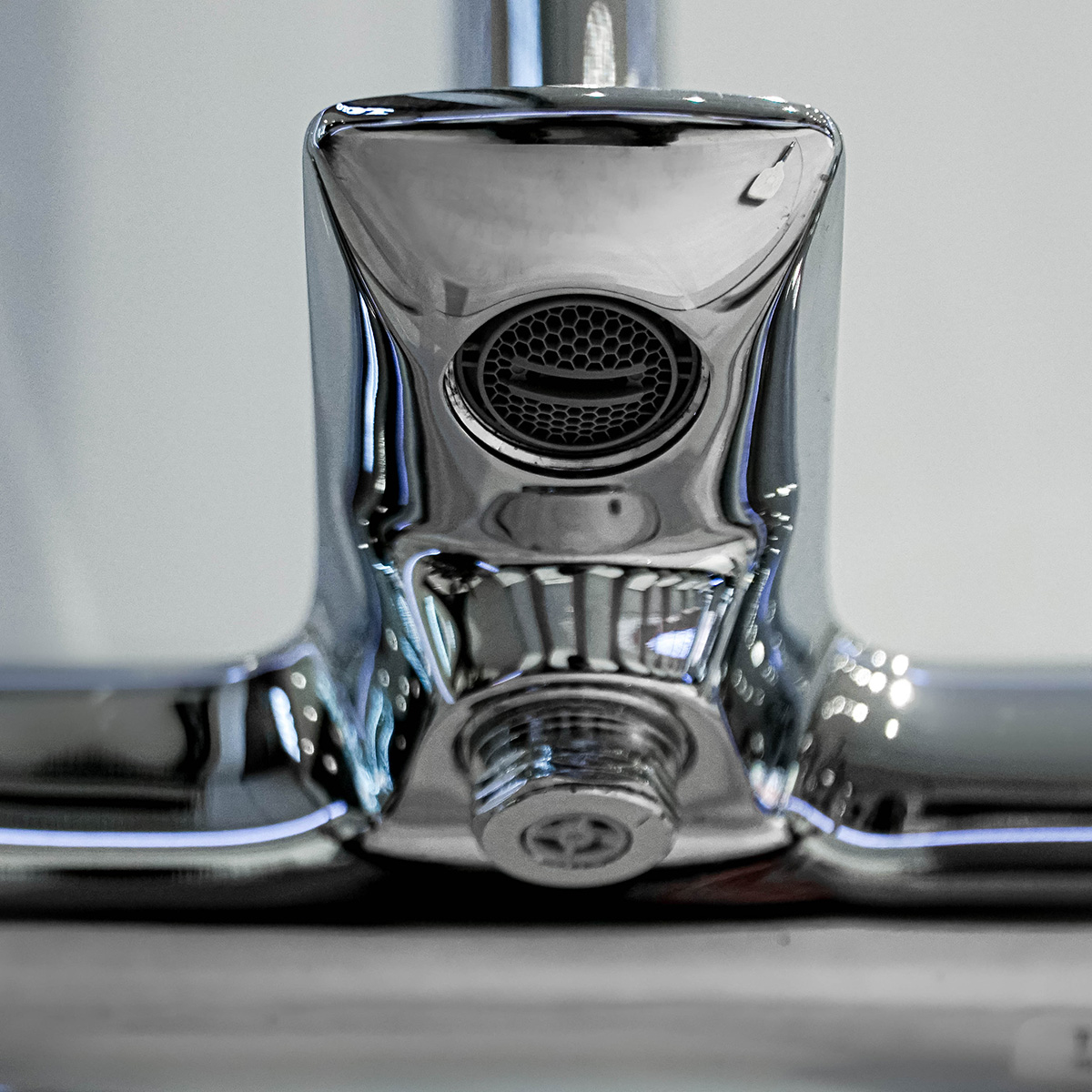 Sen cây nóng lạnh TOTO TBW01301AB dòng G kèm vòi xả bồn