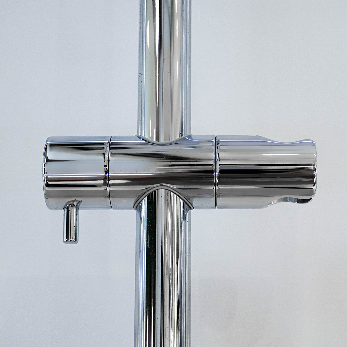 Thân sen cây TOTO TBW02002BA dáng vuông 2 chế độ (mã cũ TBW02002B1)