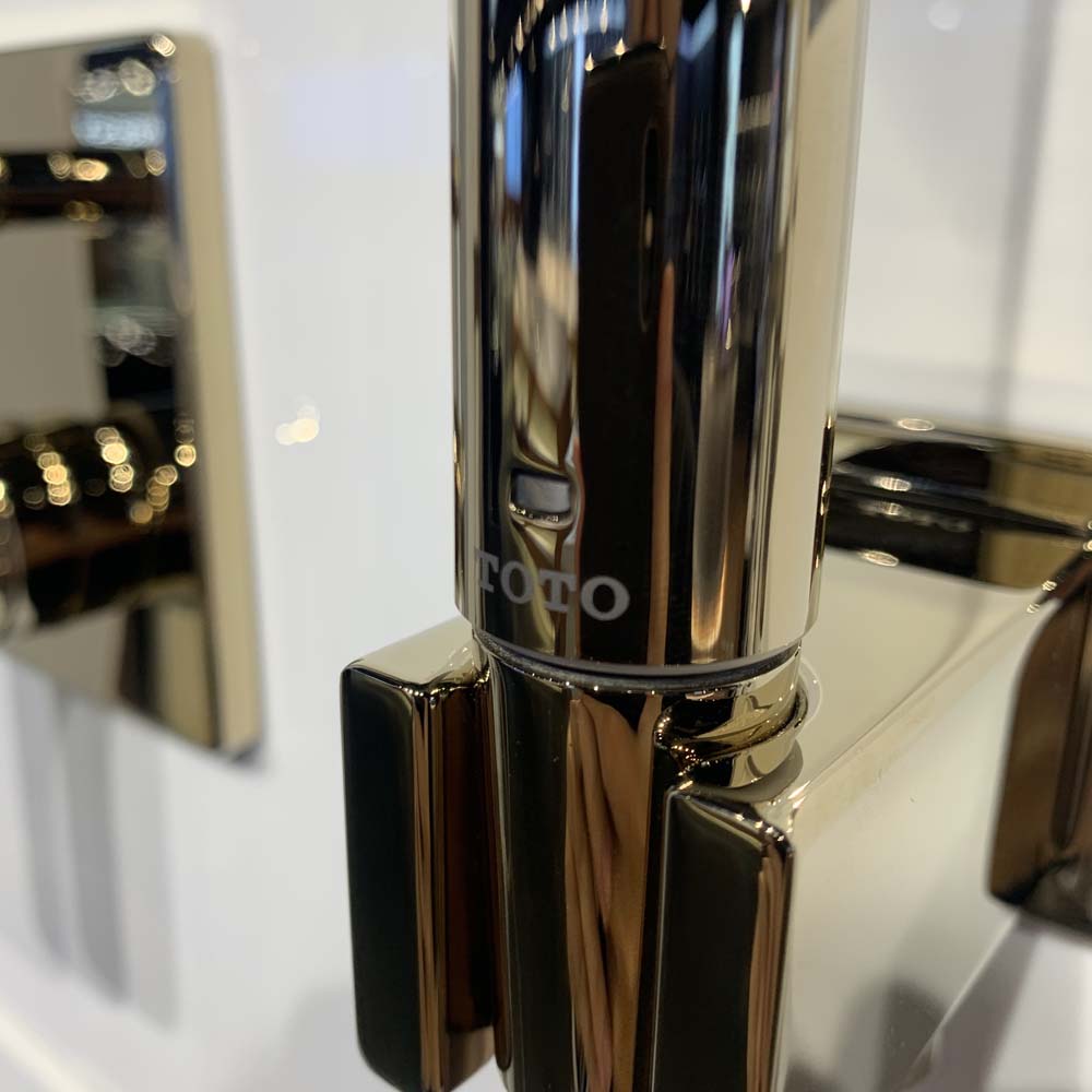 Tay sen tắm TOTO TBW02017A