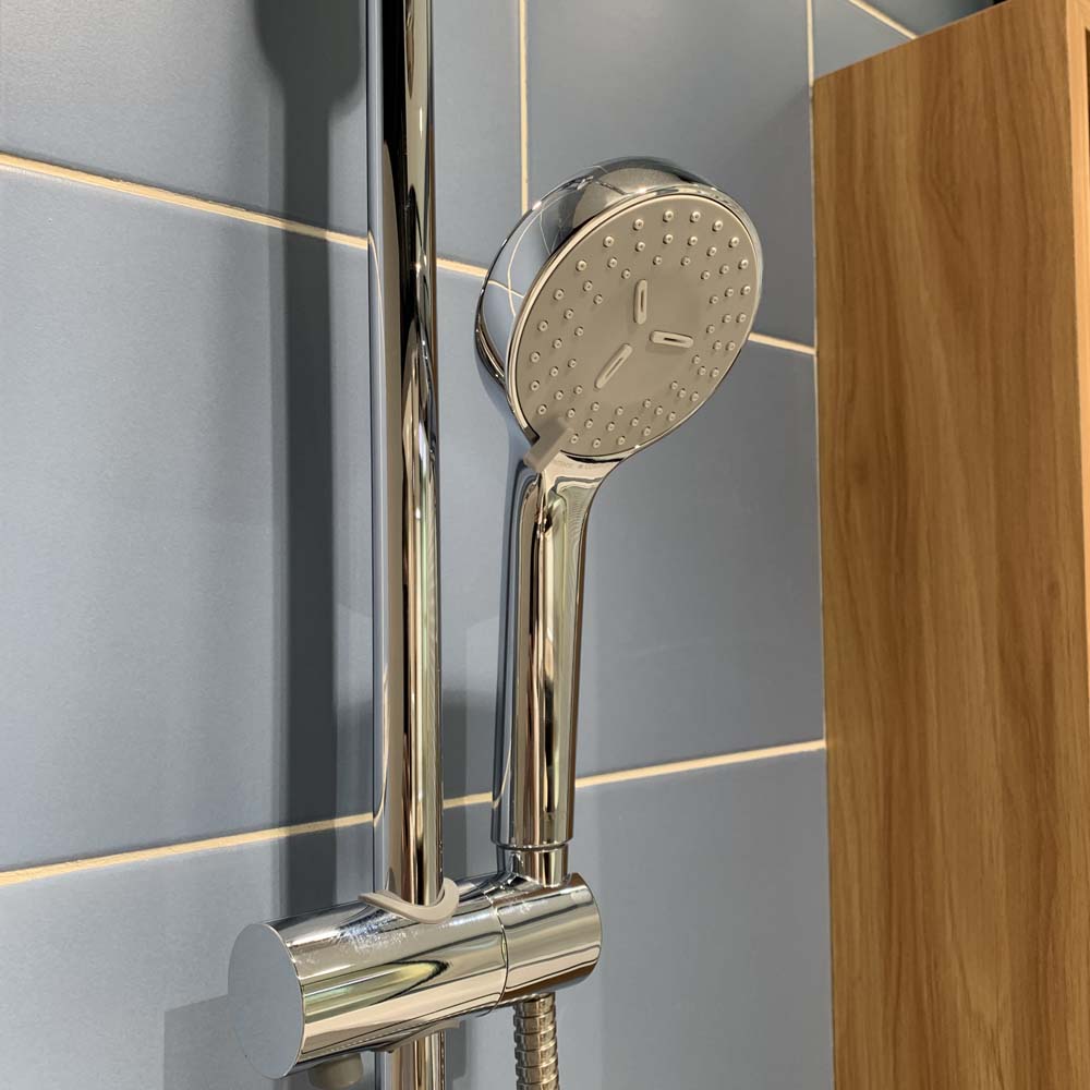 Tay sen tắm TOTO TBW07012A  (2 chế độ)