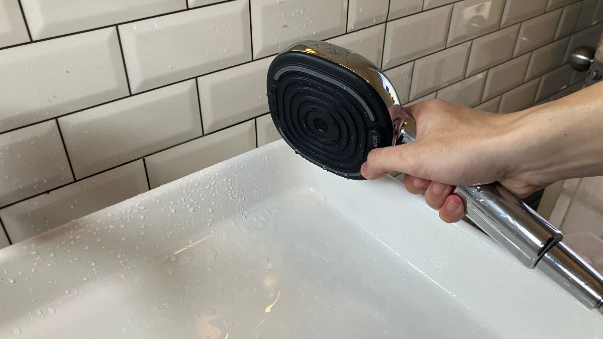 Tay sen tắm TOTO TBW15DE0A (4 chế độ, nút dừng nước)