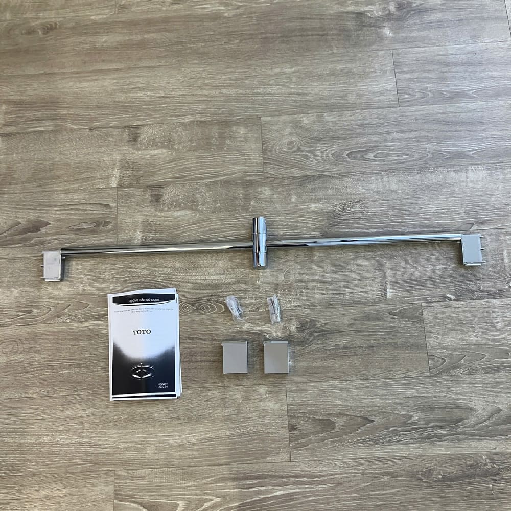 Thanh trượt sen tắm TOTO TBW07018A 950 mm