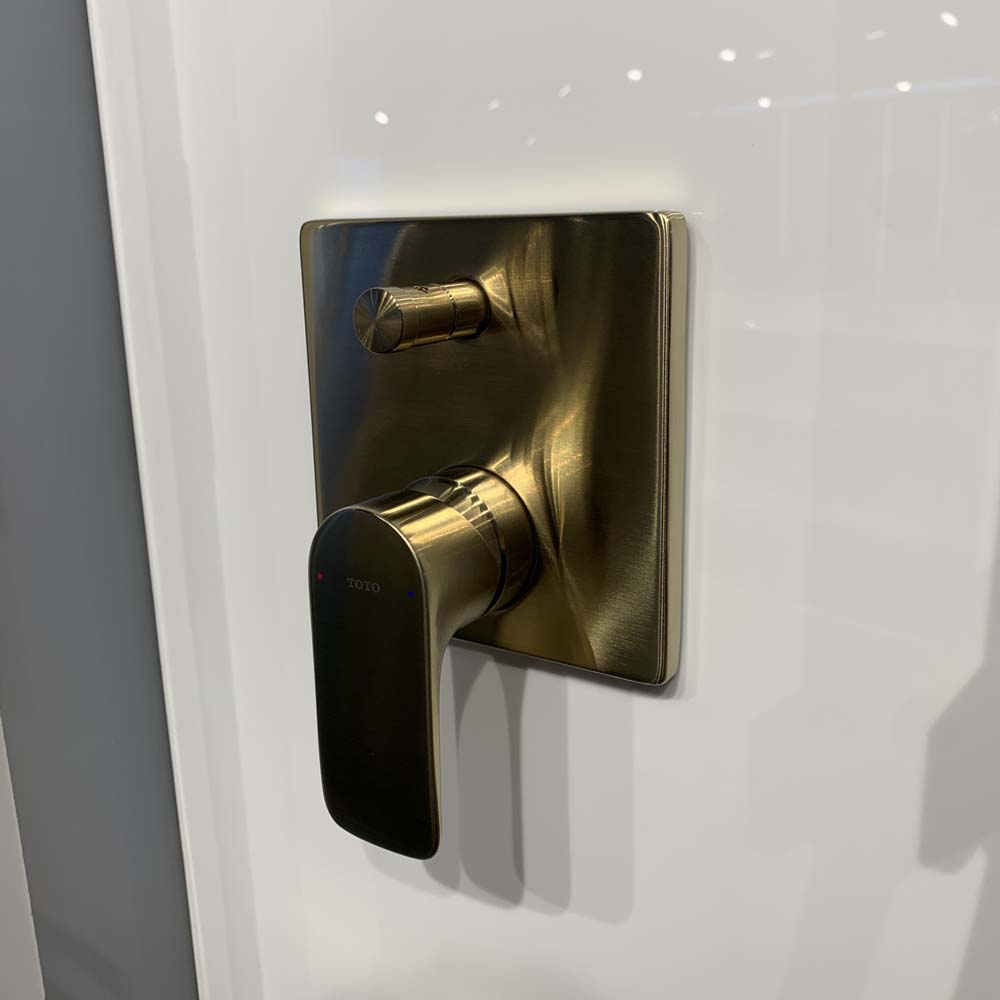 Van gật gù điều chỉnh nóng lạnh kèm nút chuyển hướng TOTO TBG04304BA