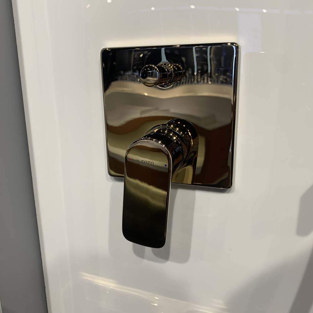 Van gật gù điều chỉnh nóng lạnh kèm nút chuyển hướng TOTO TBG04304BA