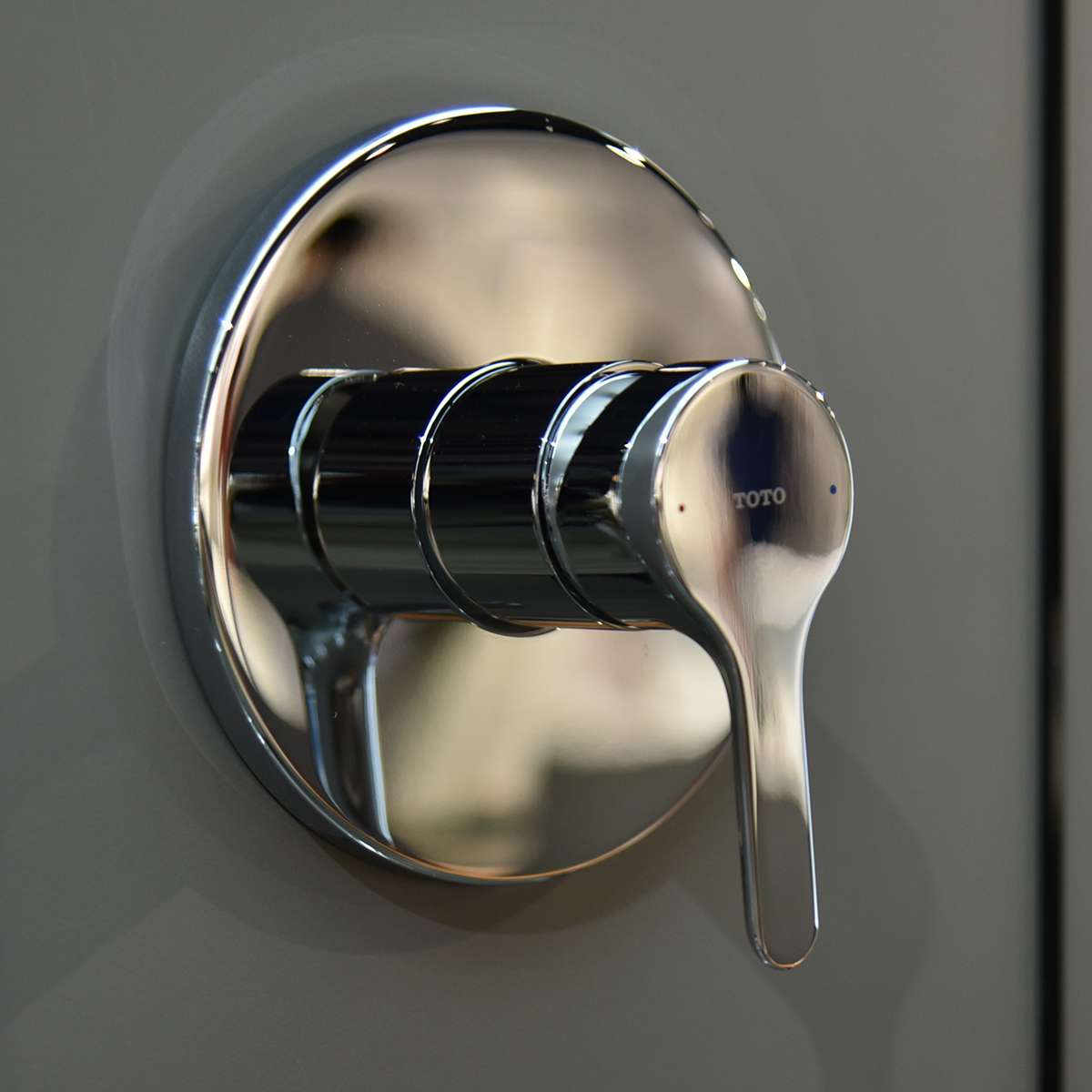 Van gật gù điều chỉnh nóng lạnh TOTO TBS01303B