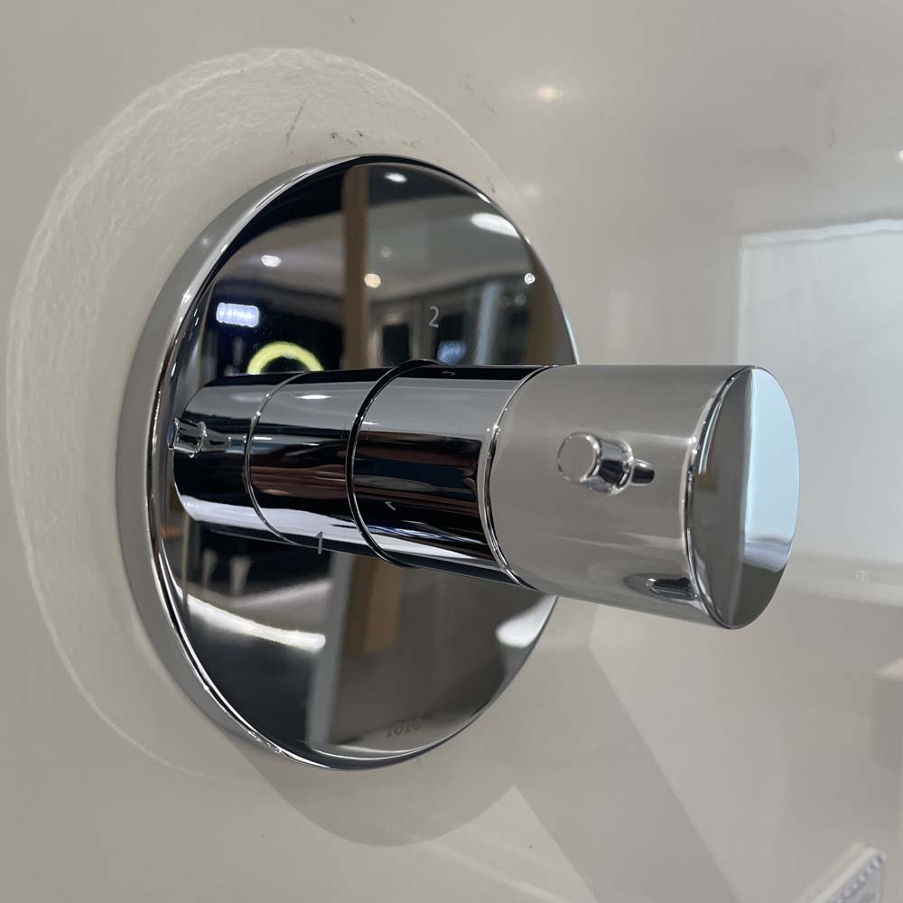 Van chuyển hướng 2 đường nước TOTO TBV01103B kèm phụ kiện âm tường TBN01102B