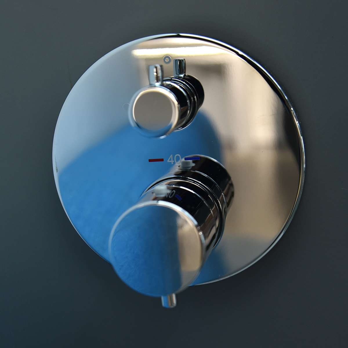 Van điều chỉnh nhiệt độ kèm van dừng TOTO TBV01407B