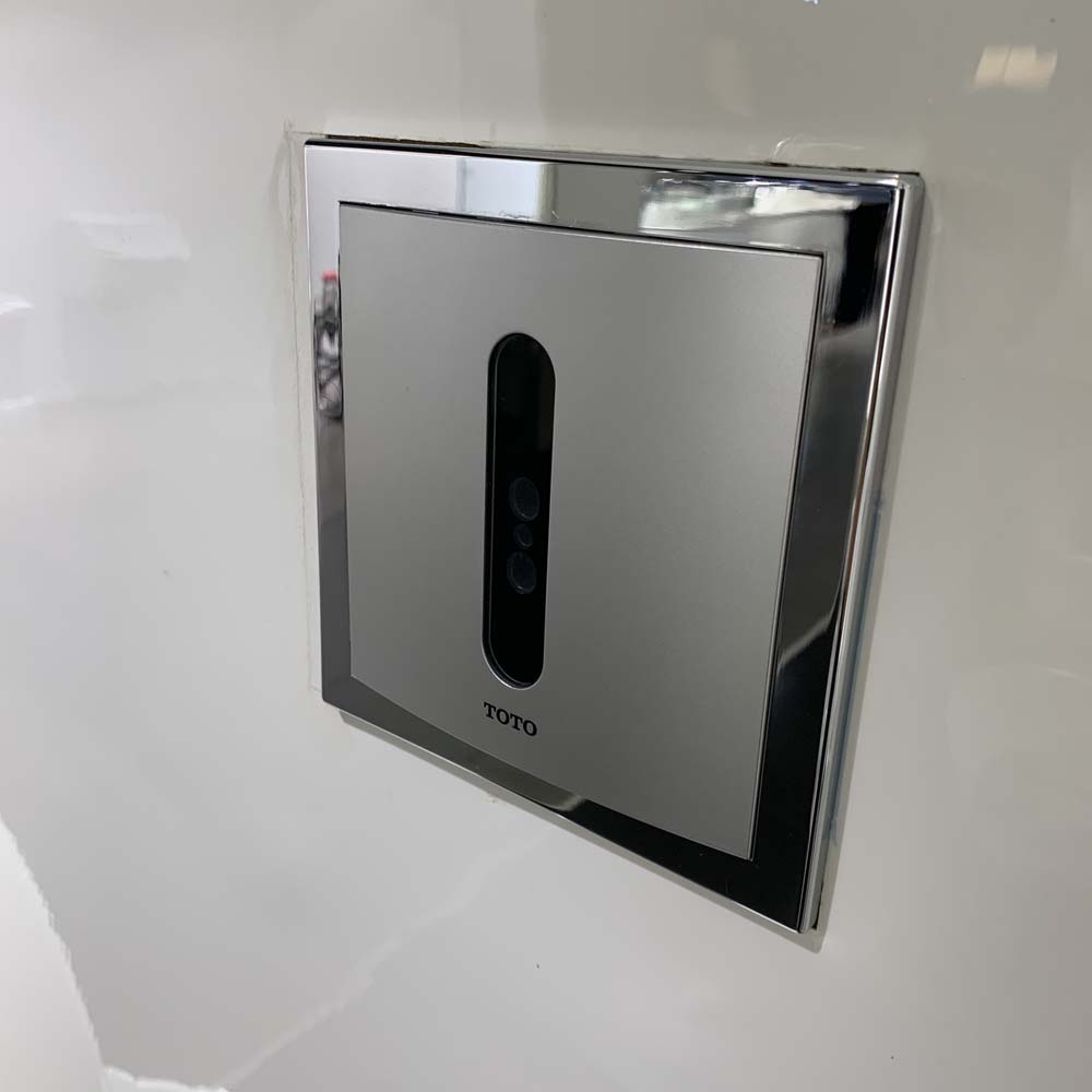 Van xả tiểu TOTO DUE126UPK cảm ứng dùng pin