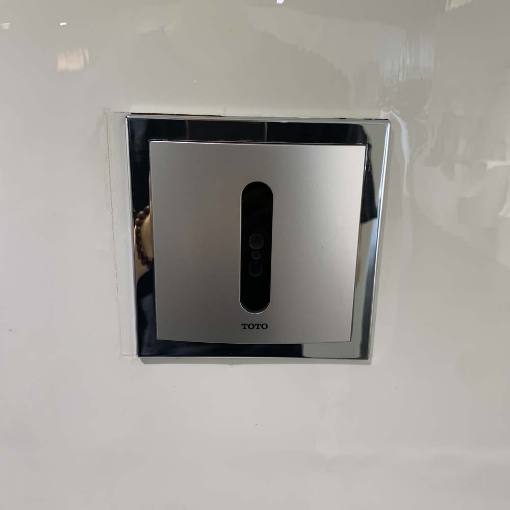 Van xả tiểu TOTO DUE126UPK cảm ứng dùng pin