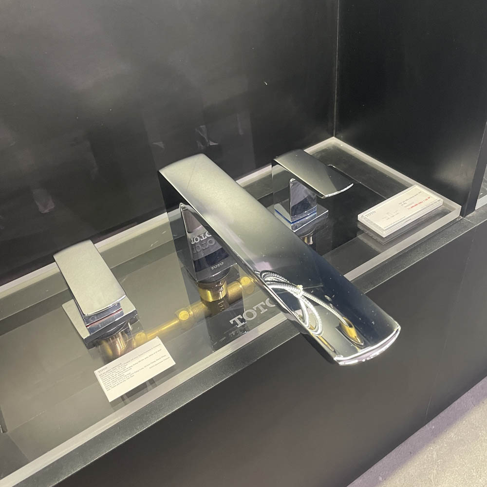 Vòi xả bồn tắm TOTO nóng lạnh TBG02201BA (TBG02201B)