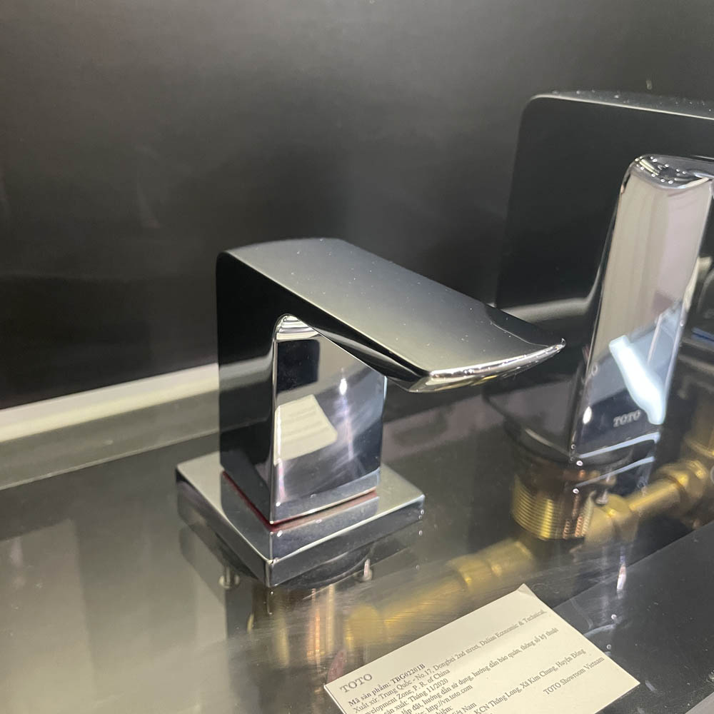 Vòi xả bồn tắm TOTO nóng lạnh TBG02201BA (TBG02201B)