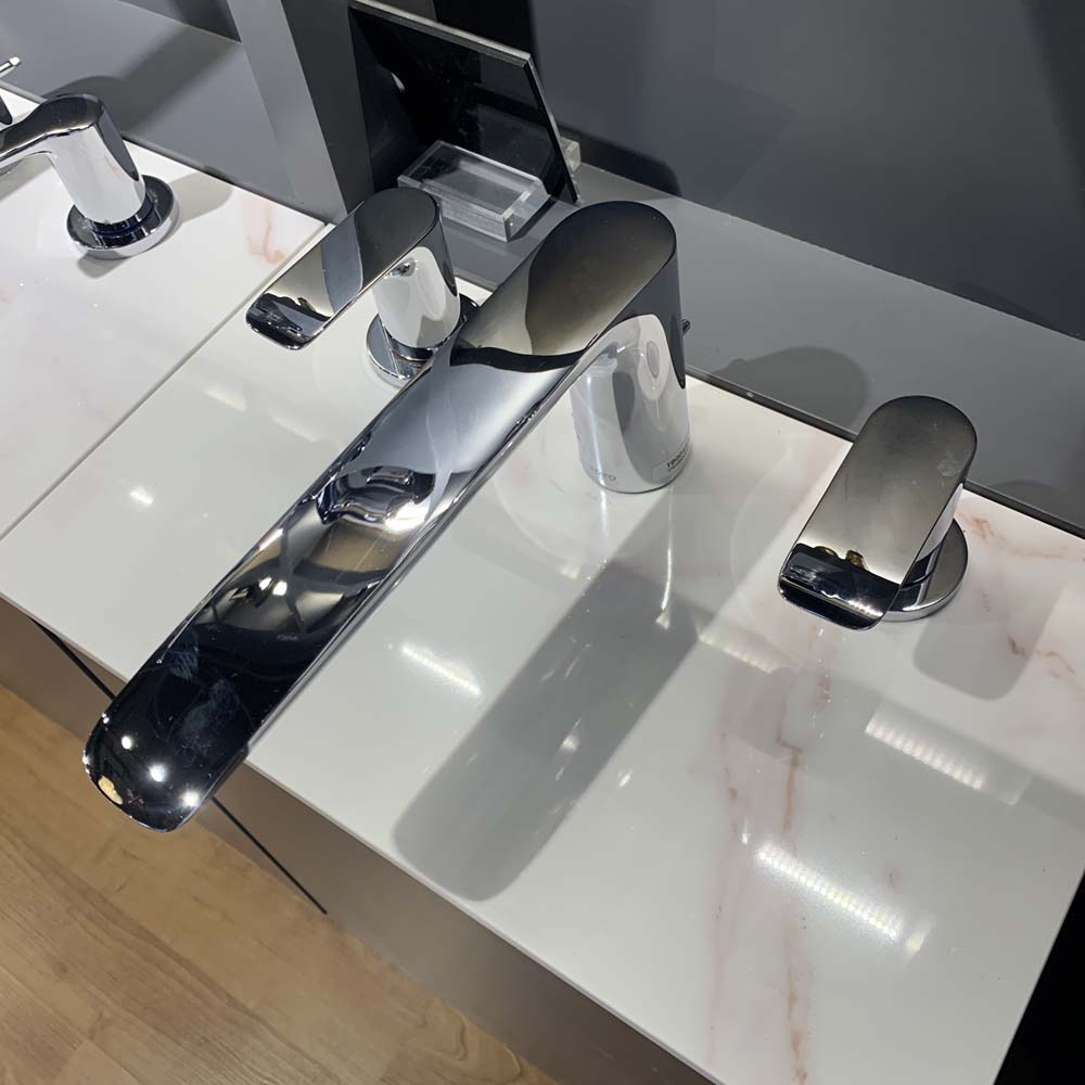 Vòi xả bồn tắm TOTO TBG04201BA nóng lạnh