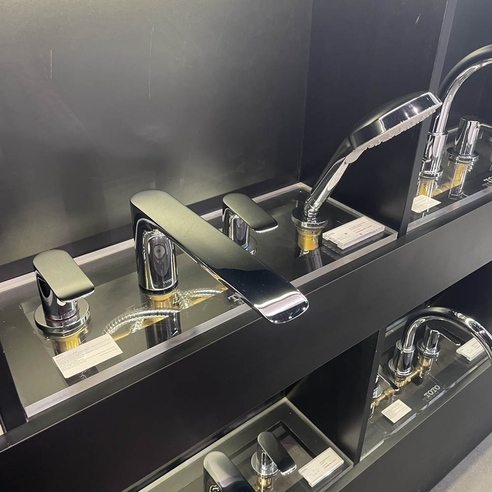 Vòi xả bồn tắm nóng lạnh TOTO TBG04202BB (TBG04202B)