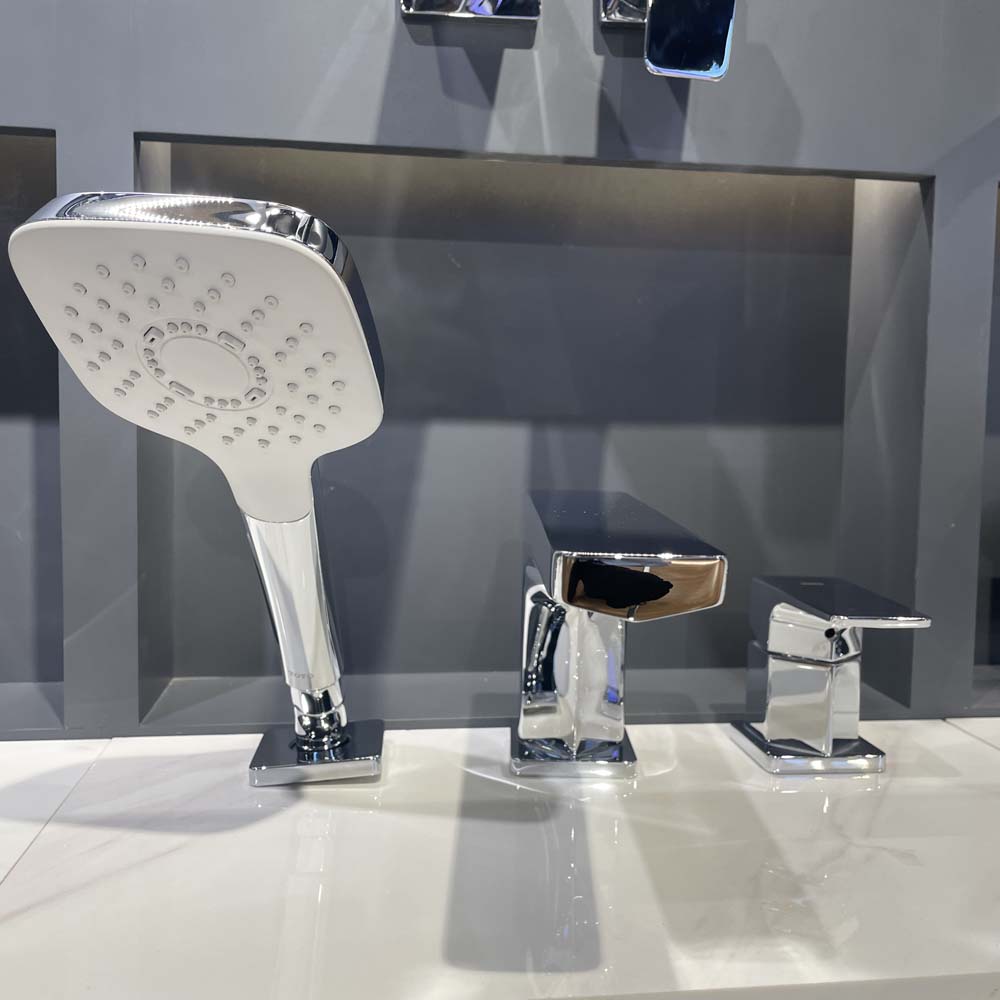 Vòi xả bồn tắm TOTO nóng lạnh TBG07305AA  (TBG07305A)