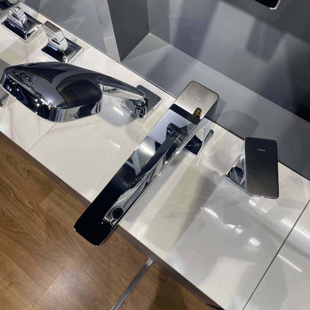 Vòi xả bồn tắm TOTO nóng lạnh TBG07305AA  (TBG07305A)