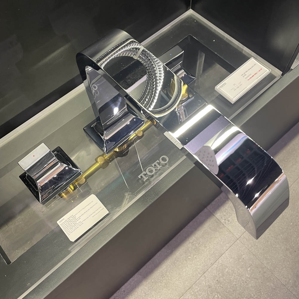 Vòi xả bồn tắm TOTO TBG08201B nóng lạnh