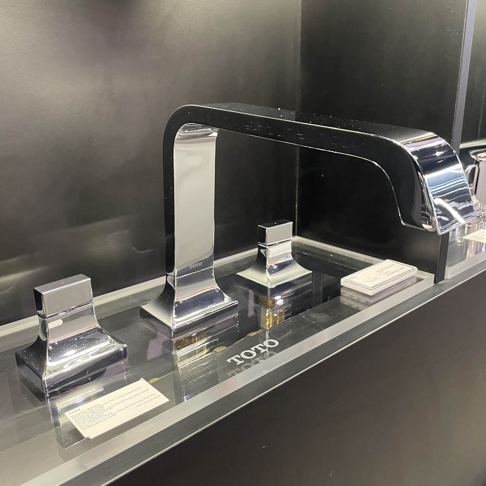 Vòi xả bồn tắm TOTO TBG08201B nóng lạnh