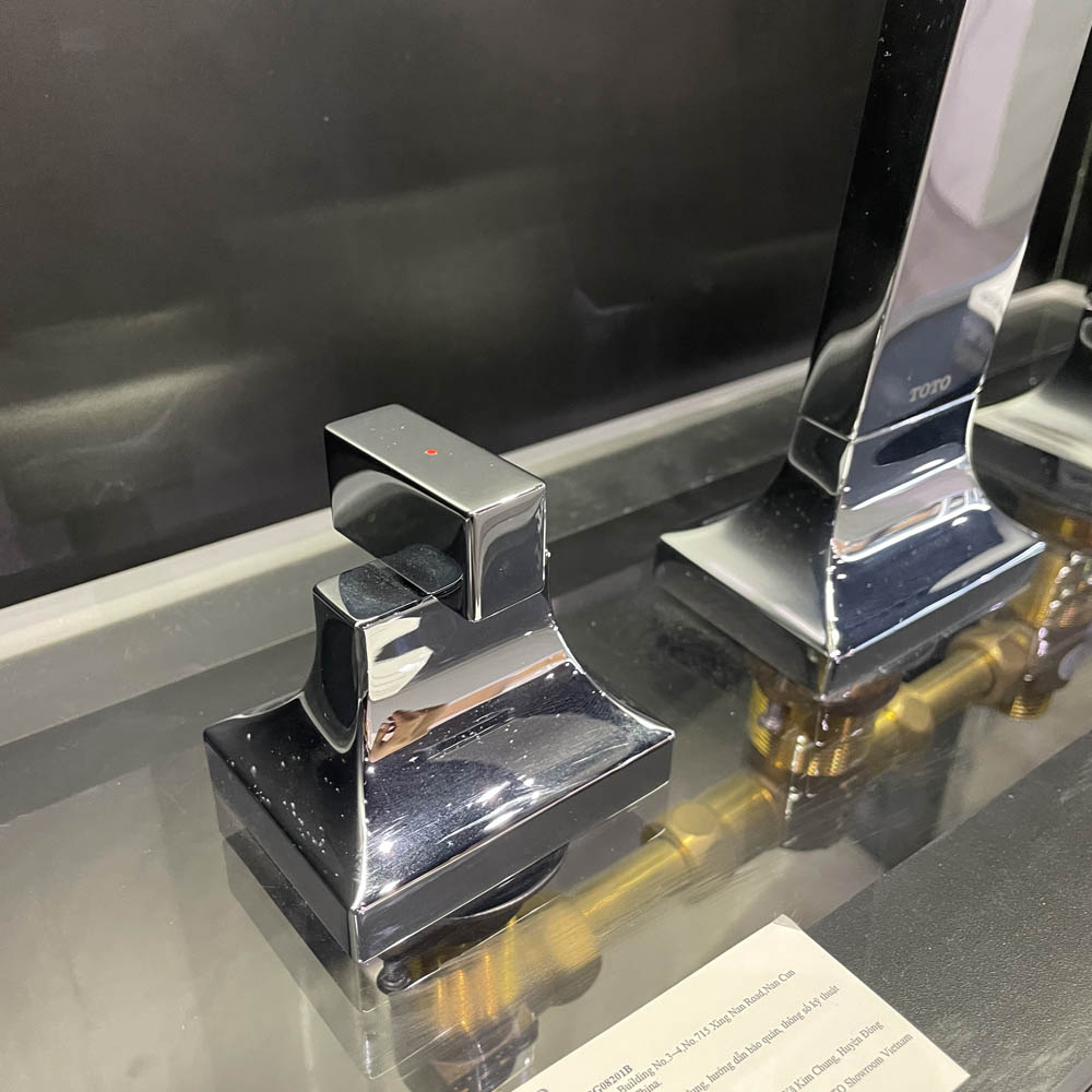 Vòi xả bồn tắm TOTO TBG08201B nóng lạnh