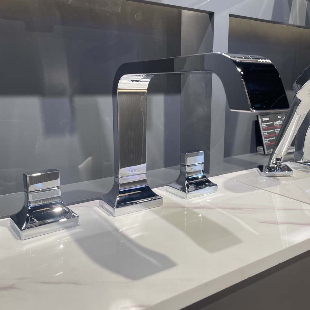 Vòi xả bồn tắm TOTO TBG08201B nóng lạnh