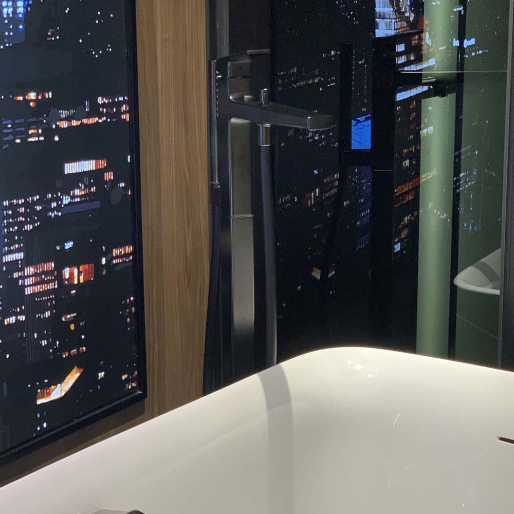 Vòi xả bồn tắm TOTO TBG10306AA đặt sàn nóng lạnh