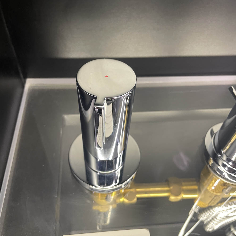 Vòi xả bồn tắm TOTO TBG11202A nóng lạnh kèm tay sen