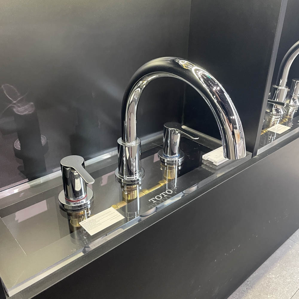 Vòi xả bồn tắm TOTO TBS01201BA nóng lạnh