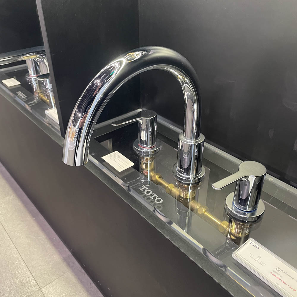 Vòi xả bồn tắm TOTO TBS01201BA nóng lạnh