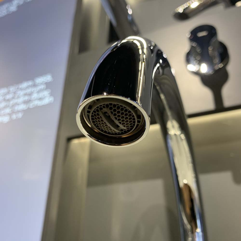 Vòi xả bồn tắm TOTO TBS01201BA nóng lạnh