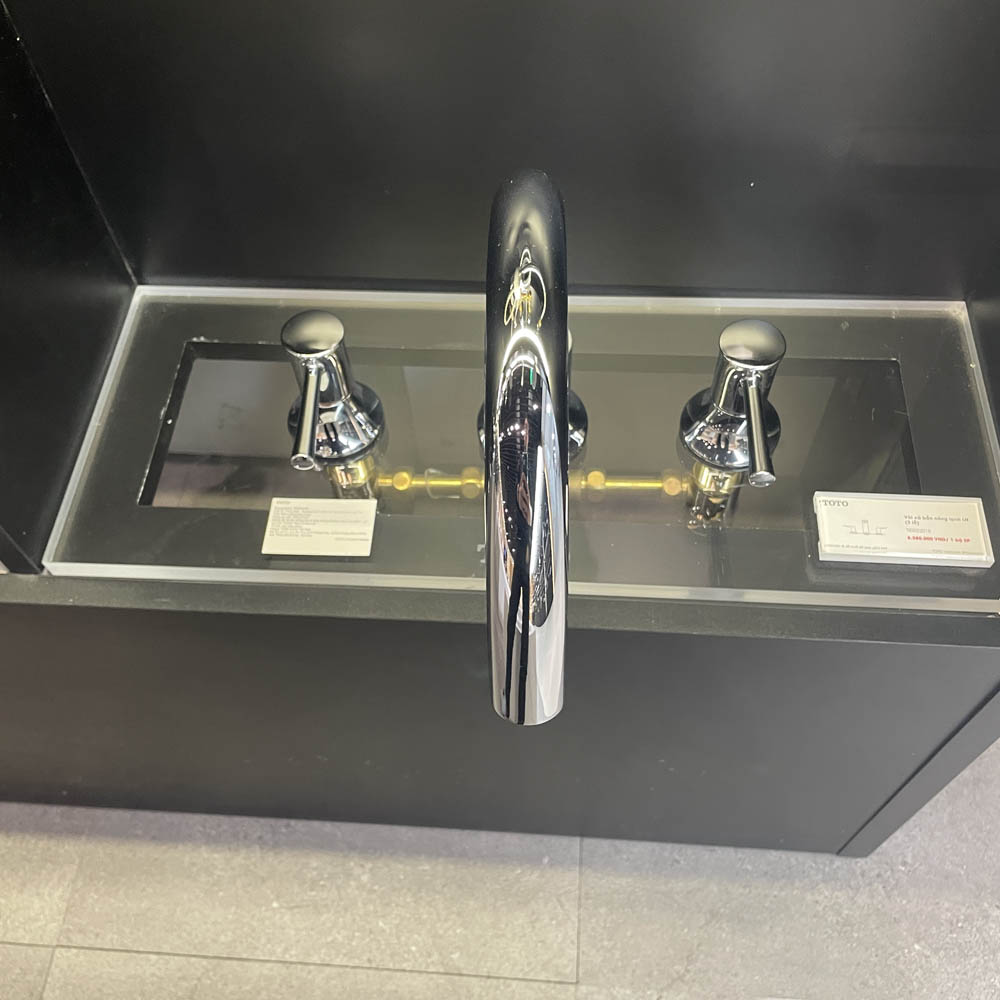 Vòi xả bồn tắm TOTO TBS02201BA nóng lạnh