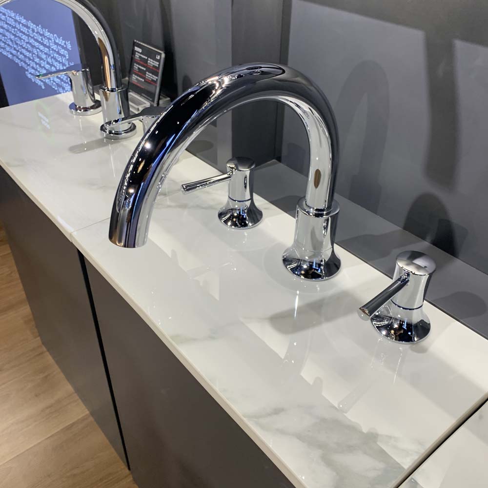 Vòi xả bồn tắm TOTO TBS02201BA nóng lạnh