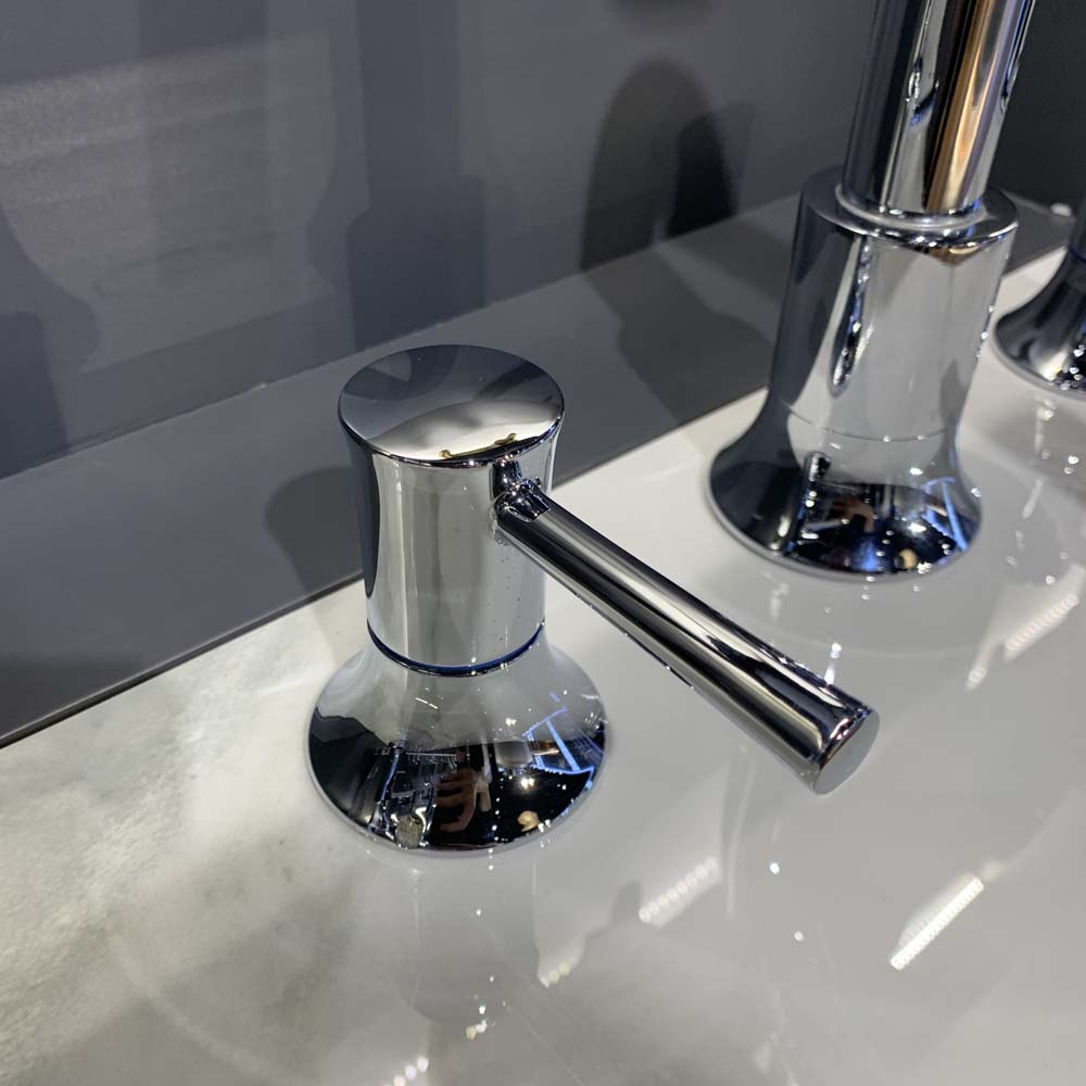 Vòi xả bồn tắm TOTO TBS02201BA nóng lạnh