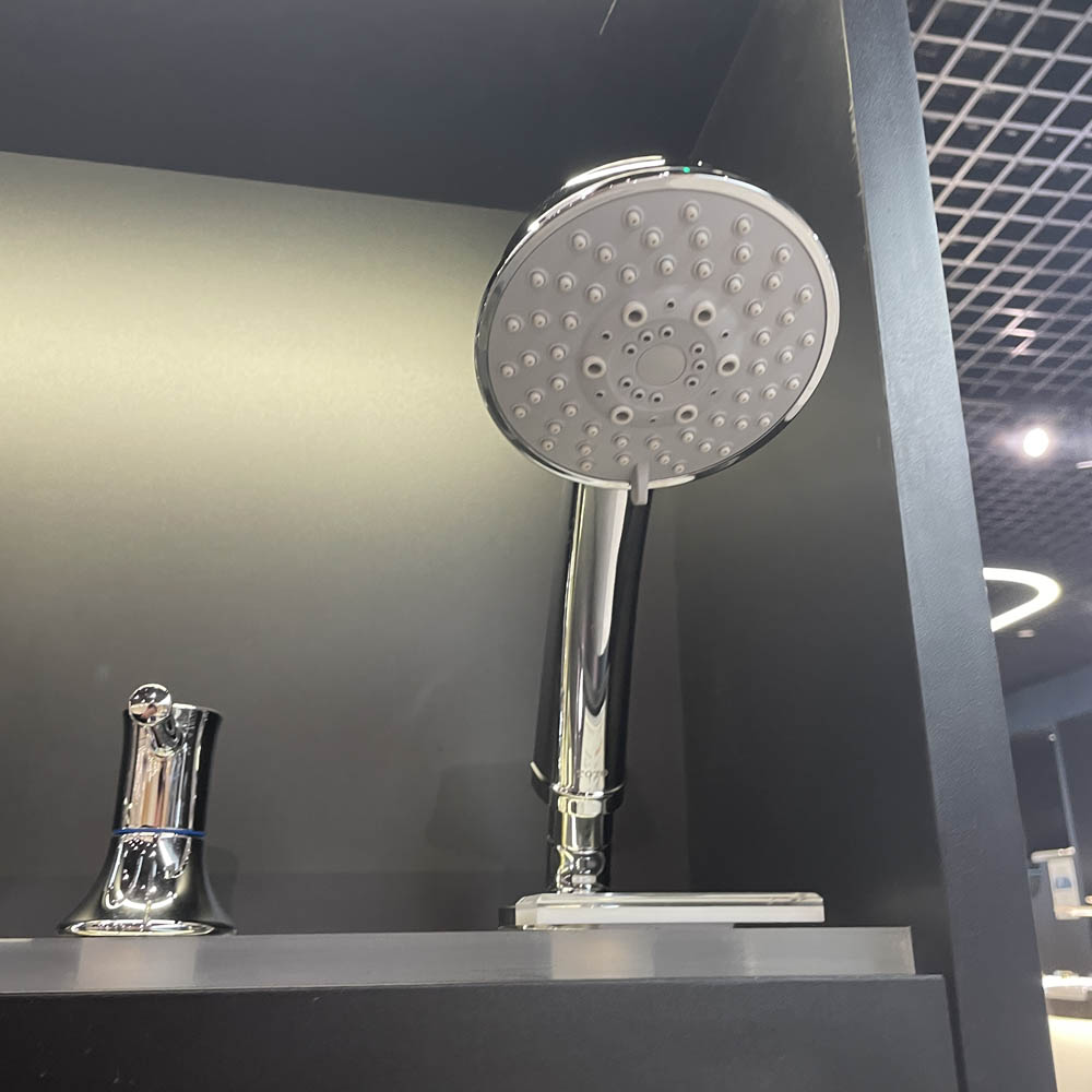 Vòi xả bồn tắm TOTO TBS02202BA nóng lạnh kèm tay sen