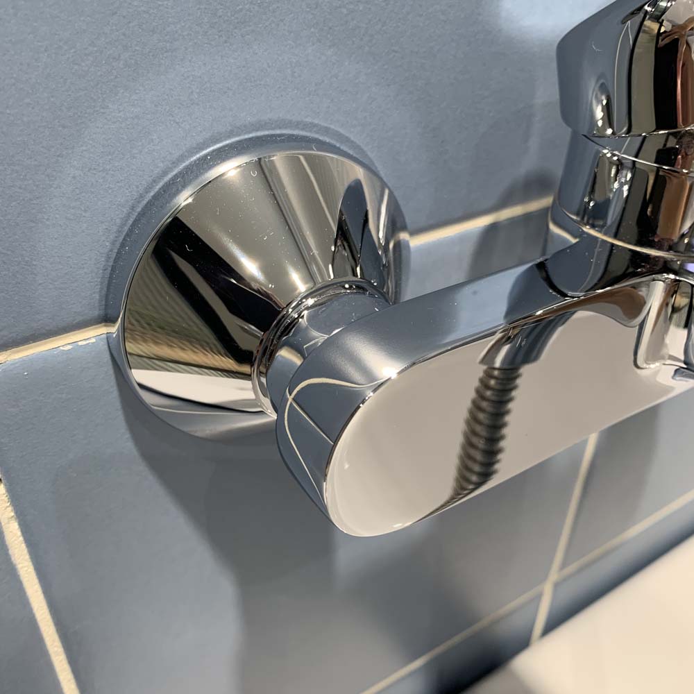 Củ sen tắm nóng lạnh Rei-S TOTO TTMR302V