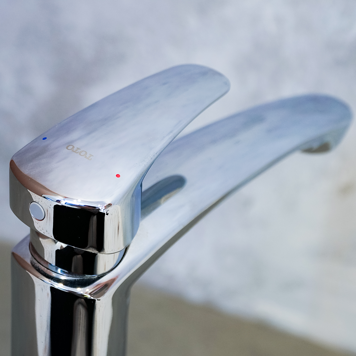 Vòi lavabo nóng lạnh GM TOTO TLG09305V