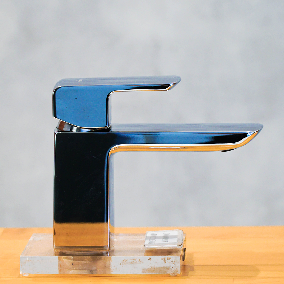 Vòi lavabo nóng lạnh GR TOTO TLG02301V