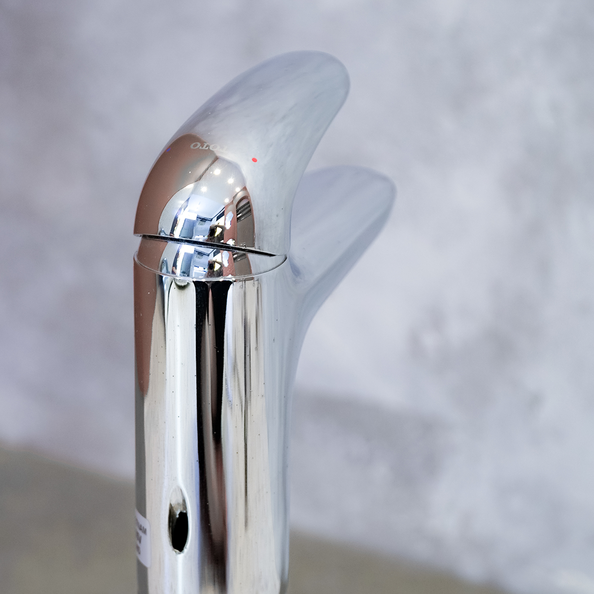 Vòi lavabo nóng lạnh LC TOTO TLS03305V