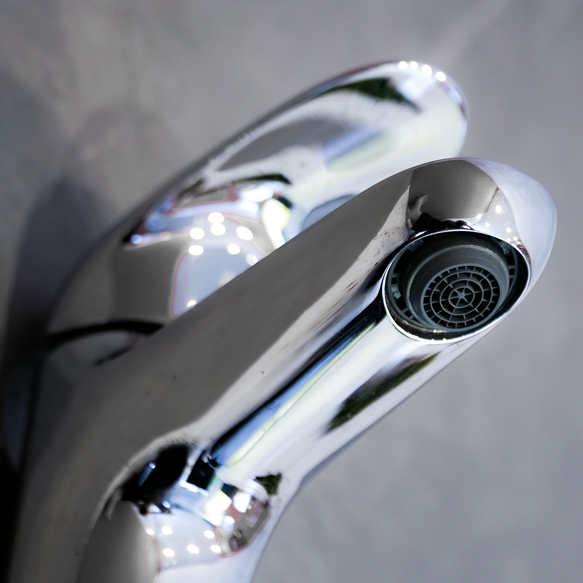 Vòi lavabo nóng lạnh LC TOTO TLS03305V