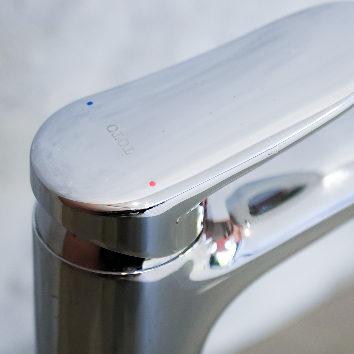 Vòi lavabo nóng lạnh LF TOTO TLS04306V