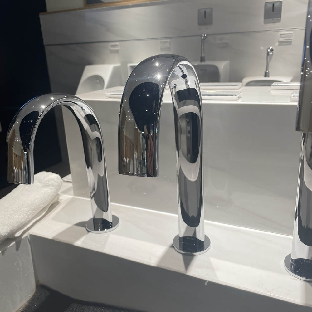 Vòi lavabo cảm ứng TOTO TLE24007A