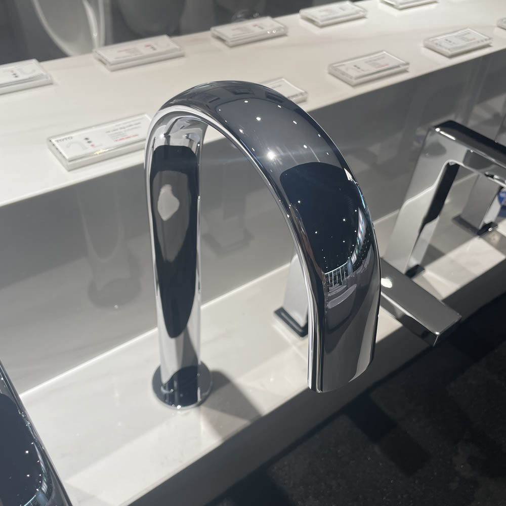 Vòi lavabo cảm ứng TOTO TLE24008A