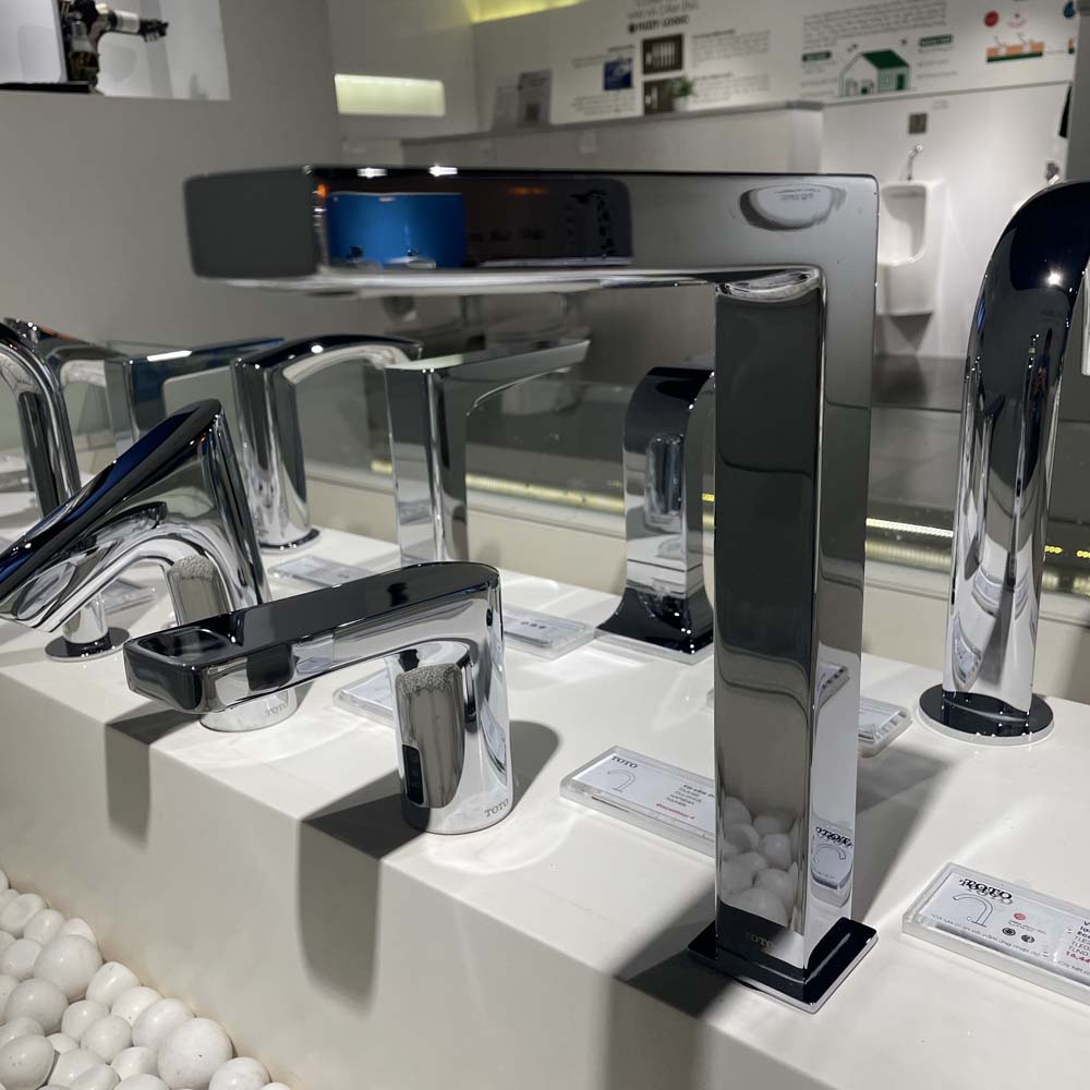 Vòi lavabo cảm ứng TOTO TLE25008A