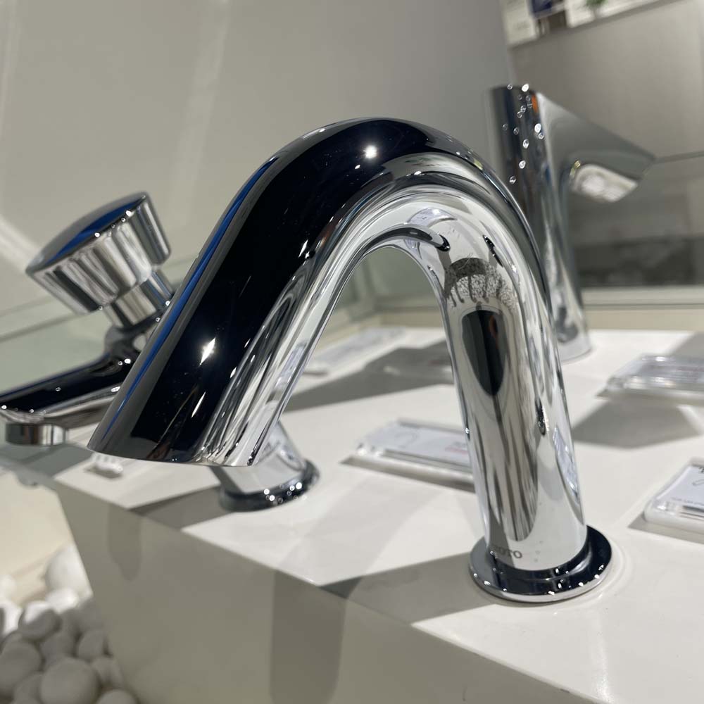 Vòi lavabo cảm ứng TOTO TLE28002A TLE03502A1 TLN01102A (nước lạnh - tái tạo năng lượng)