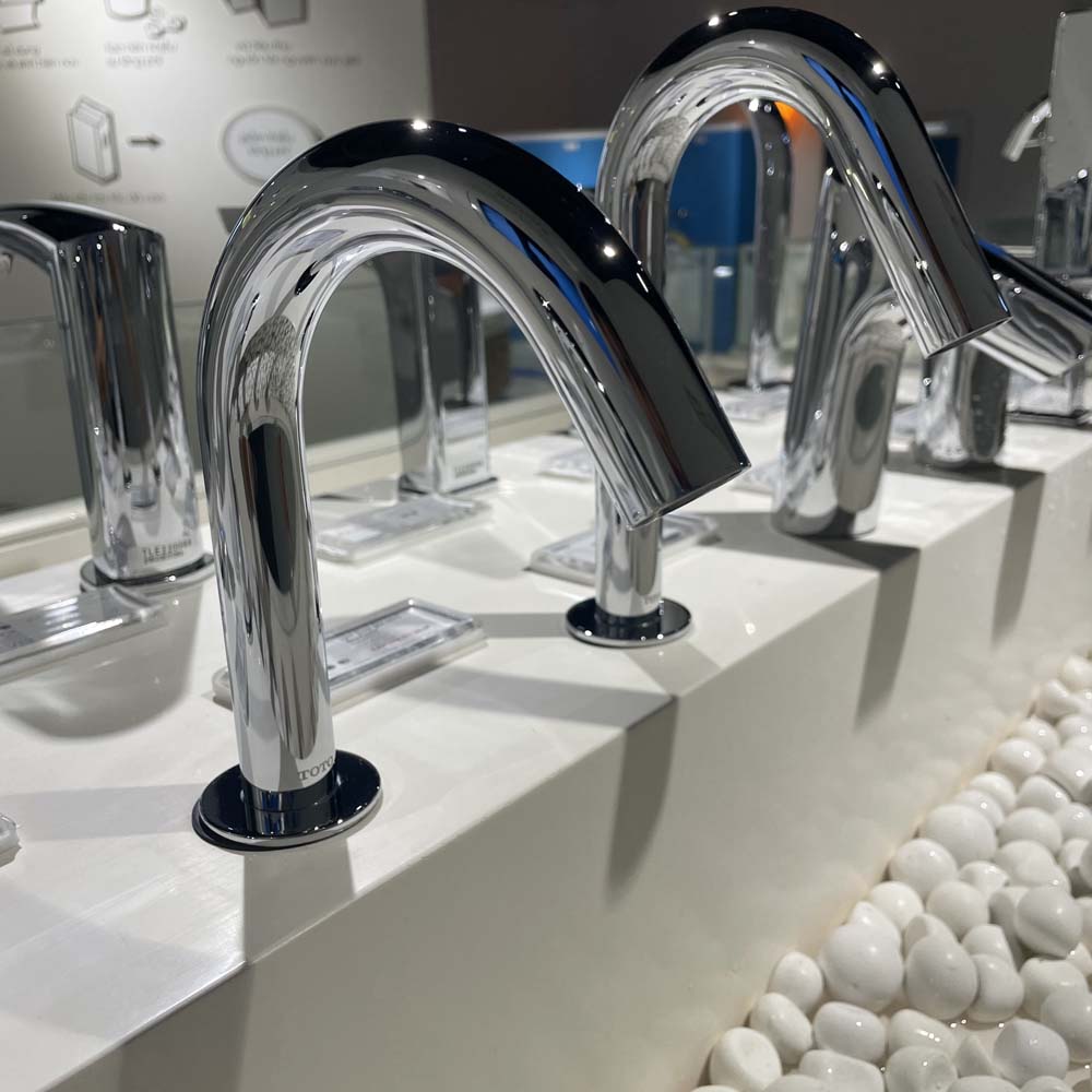 Vòi lavabo cảm ứng TOTO TLE29002A