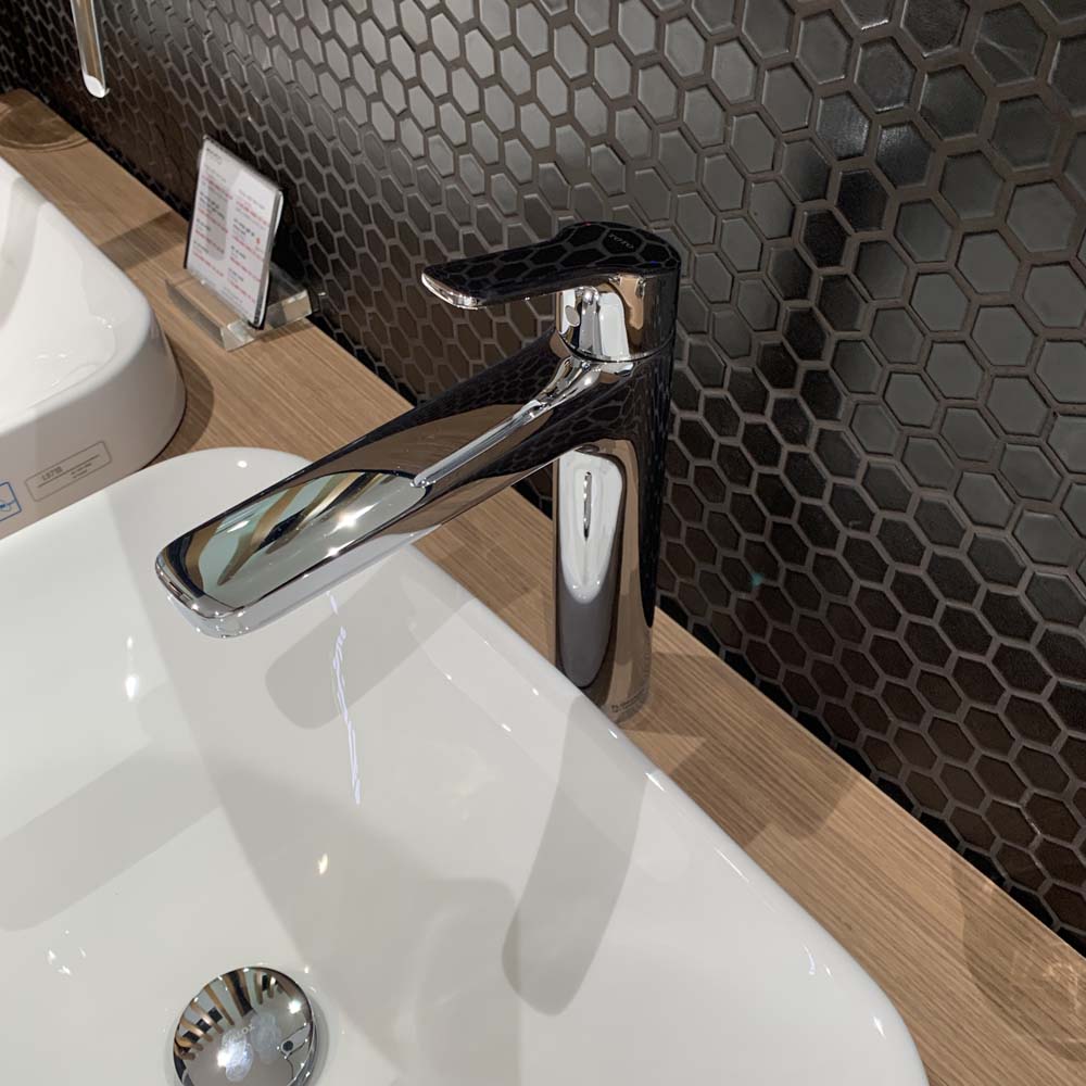 Vòi lavabo nóng lạnh GS TOTO TLG03303V