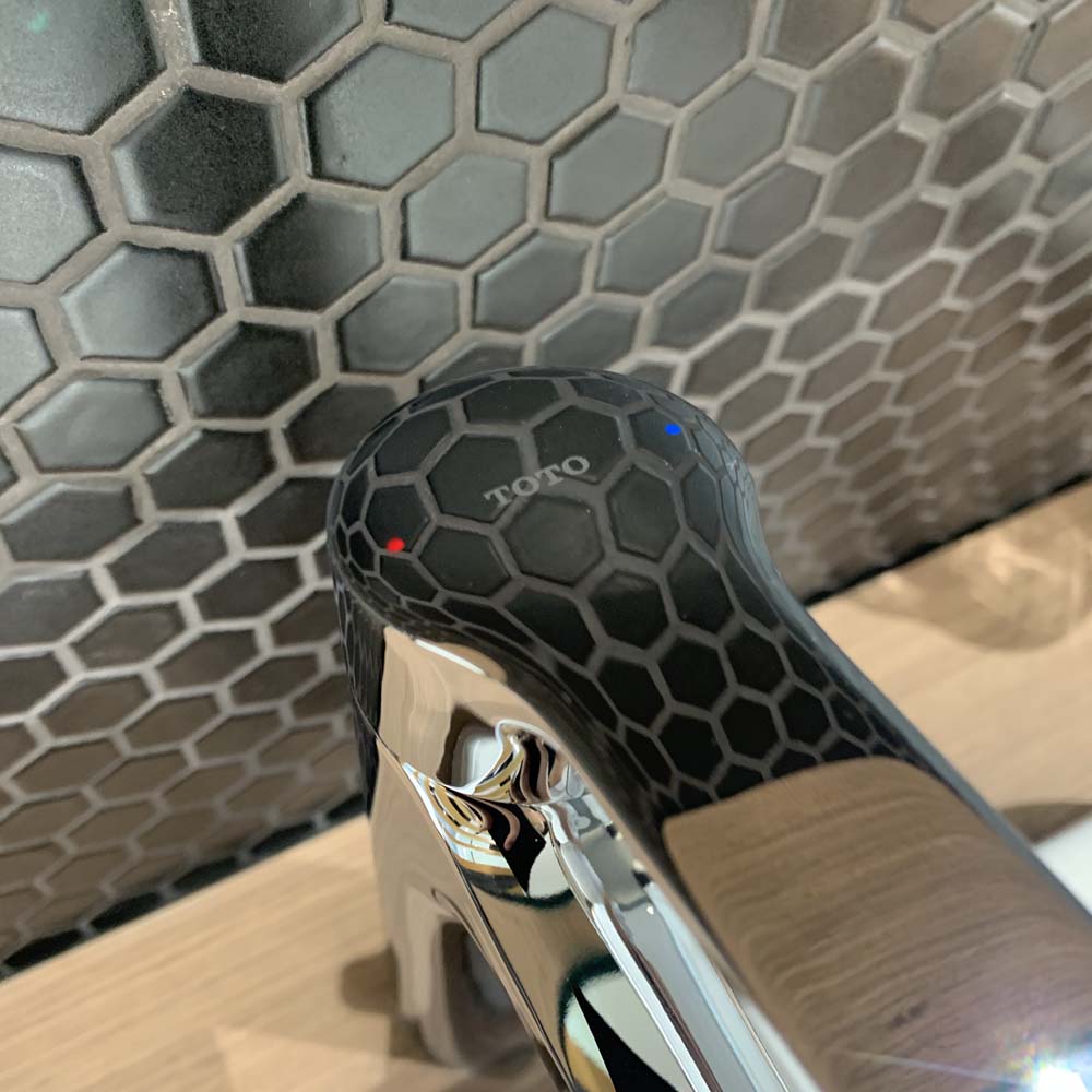 Vòi lavabo nóng lạnh GS TOTO TLG03303V